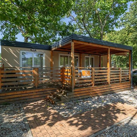 Eurocamp Mobile Homes At Campsite Puntica Funtana Exterior photo